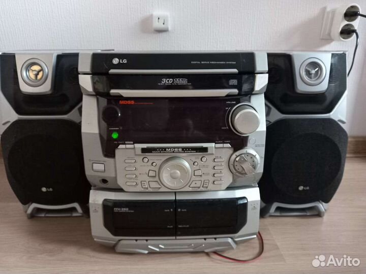 Музыкальный центр lg