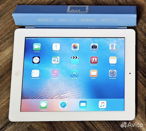 iPad 2 с 3G на 64 Gb белый с чехлом
