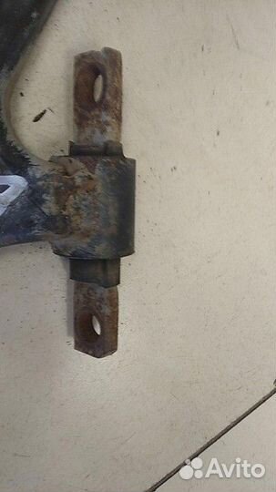 Рычаги подвески передний правый