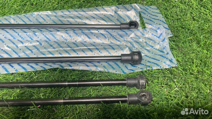 Амортизаторы капота TLC Prado 150/GX460 09-17 г.в