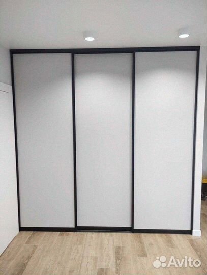 Шкаф с индивидуальным дизайном