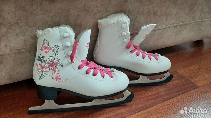 Коньки для девочки размер 33- 34