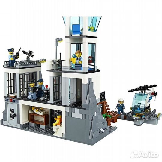 Lego City полицейский участок на острове