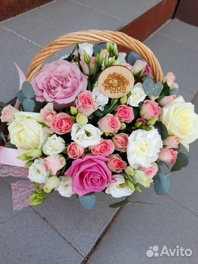 Корзина цветов с доставкой