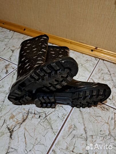 Резиновые сапоги