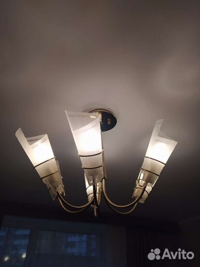 Люстра потолочная бу