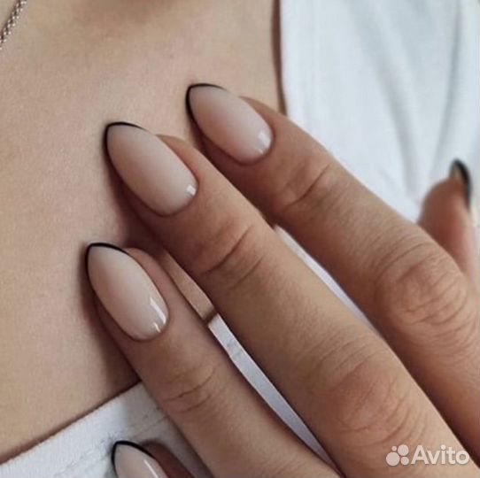 Мастер маникюра и педикюра