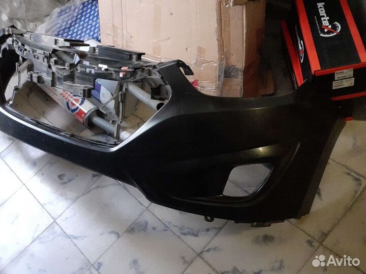 Бампер передний Hyundai IX35