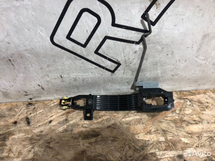 Кронштейн ручки двери передний левый Mazda 6 GJ