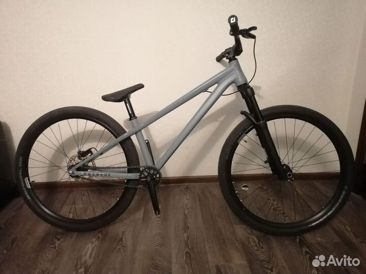 Велосипед mtb street dirt Commencal Absolut