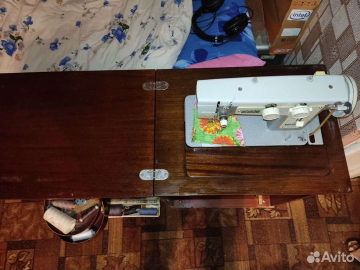 Швейная машина Чайка 3
