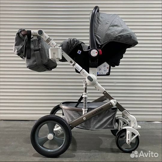 Прогулочная коляска Luxmom