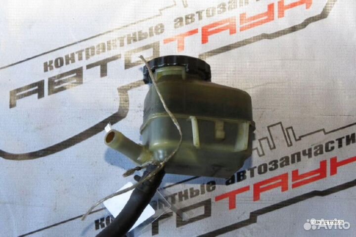 Бачок гур toyota carina ED celica corona exiv curr