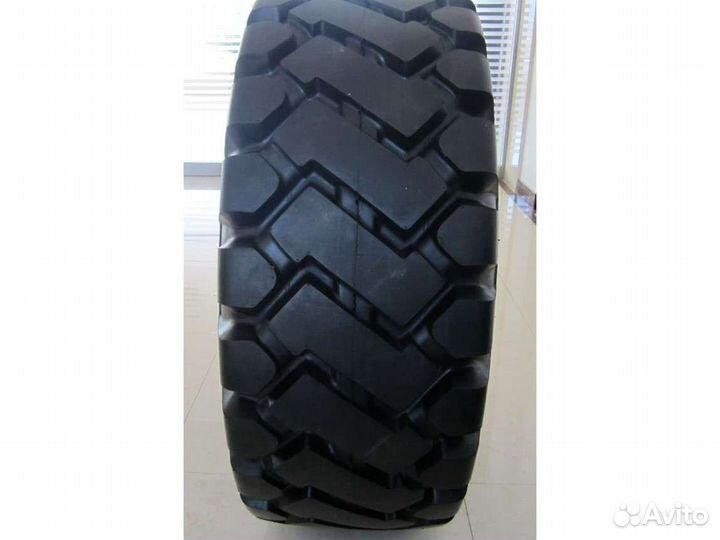 Шина для фронтальных погрузчиков 17.5-25 16PR naaa