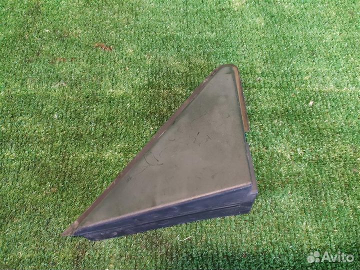 Накладка крыла переднего правого Ford Fiesta (CBK