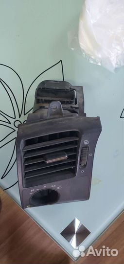 Дефлектор воздуховода Mercedes-Benz W210