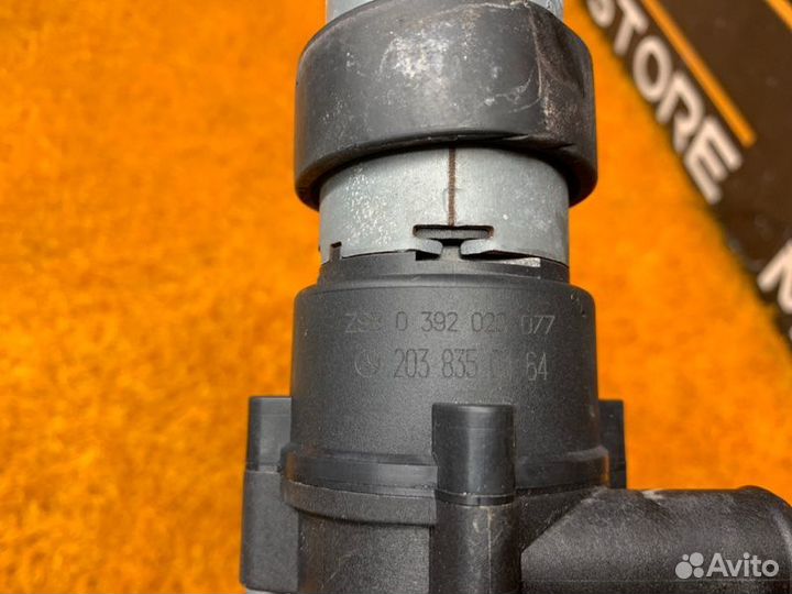 Помпа дополнительная Mercedes-Benz E-Class W211