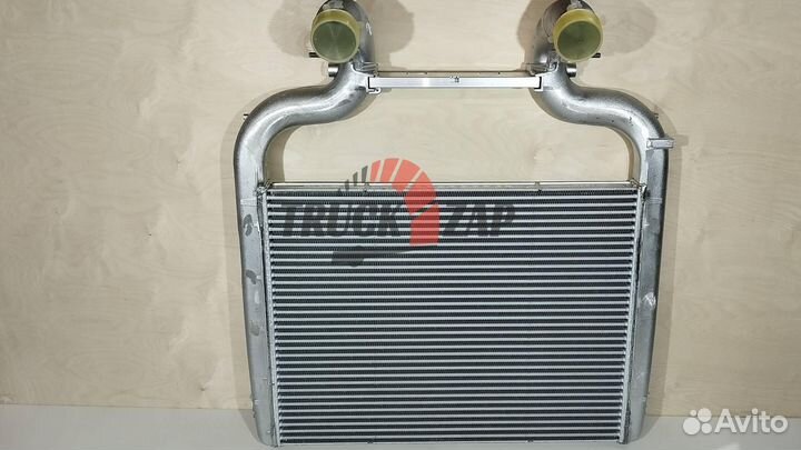 Интеркулер 2204691 DAF DAF