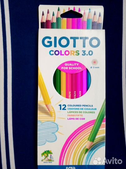 Набор цветных карандашей