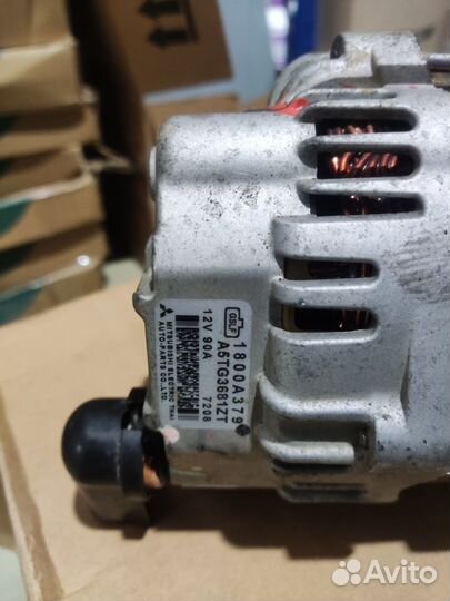 Генератор 1800A379 мицубиси pajero