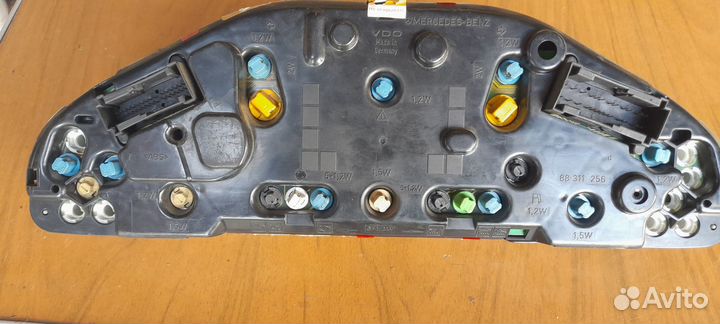 Комбинация приборов w202