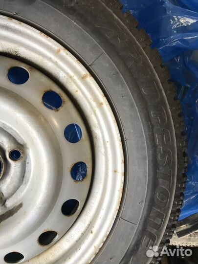 Колеса зимние 175 65 R14 bridgestone