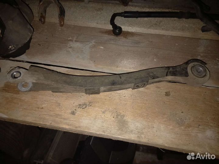 Рычаг задний правый Нижний Mercedes CLS 219