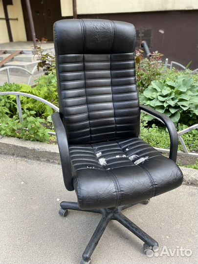 Офисное компьютерное кресло Атлант