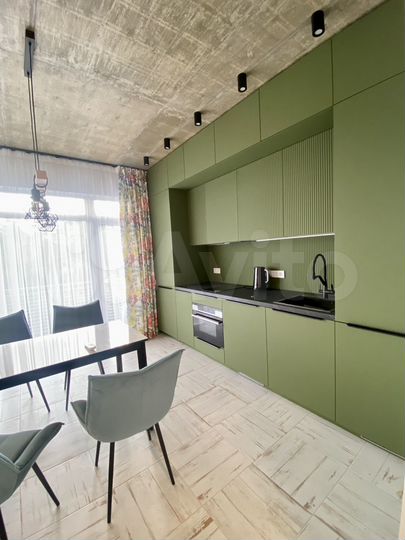 2-к. квартира, 90 м², 3/3 эт.