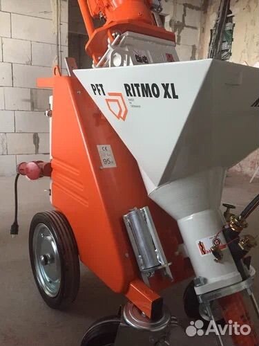 Бригада штукатуров на коттеджи