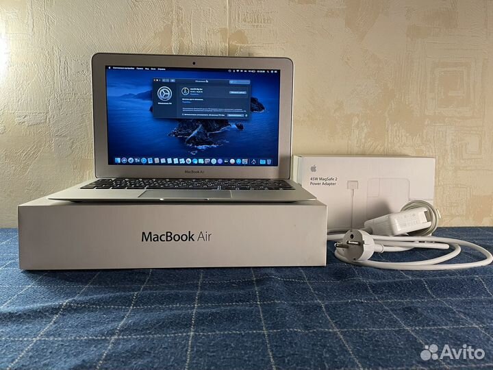 Apple Macbook Air 11