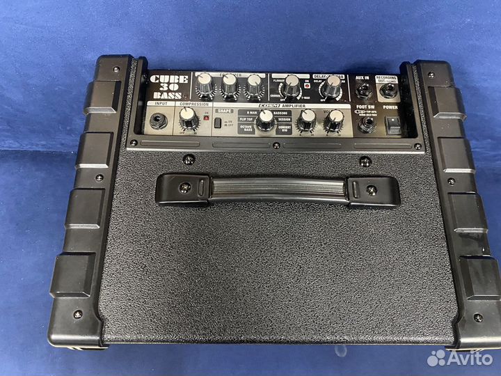Басовый комбик Roland Cube 30 bass