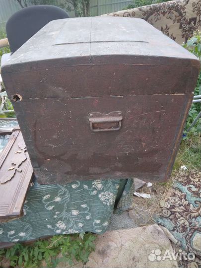 Сундук старинный деревяный есть роспись 3 мастеров