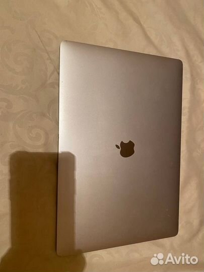 Macbook pro 16