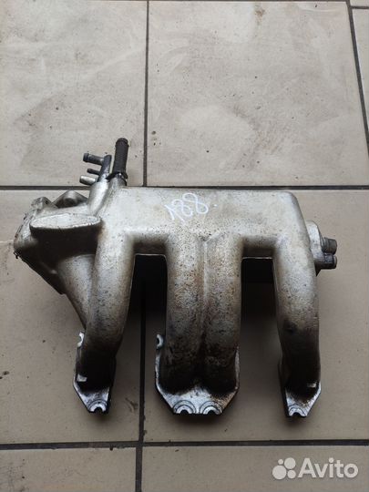 Коллектор впускной выпускной Renault Laguna I