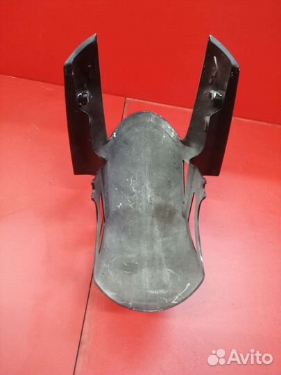 Переднее крыло Yamaha R1 09-14
