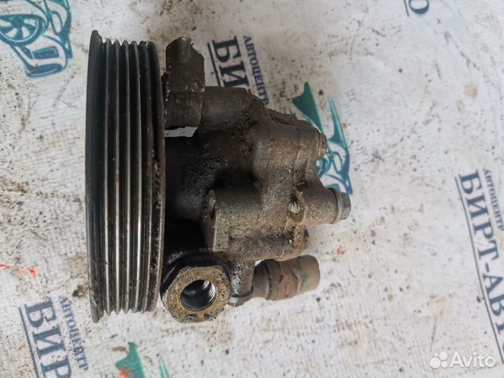 Насос Гур на запчасти Renault Logan II