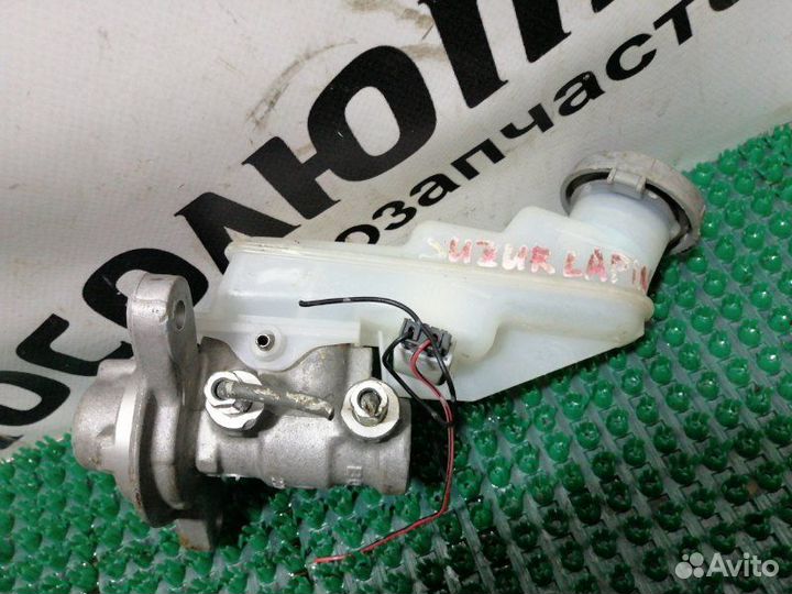 Главный тормозной цилиндр Suzuki Lapin HE21S