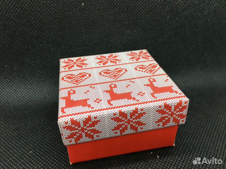 Футляр-коробочка для ювелирных изделий