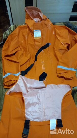 Костюм для защиты от воды