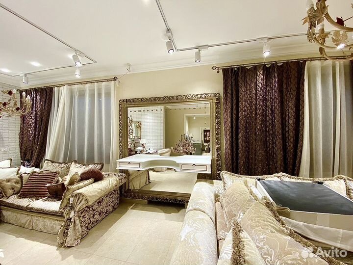 Зеркало.Консоль.Тв тумба. Выстав.образцы.Италия