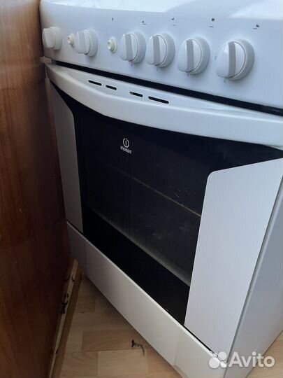 Кухонная плита indesit