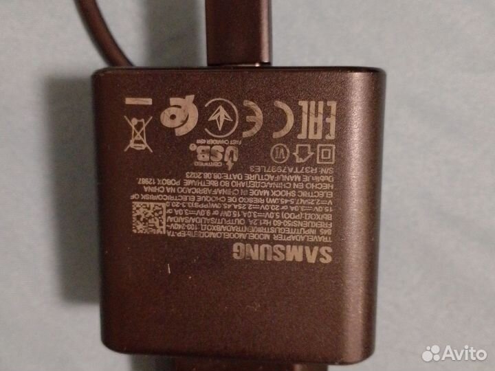 Беспроводная зарядка samsung с быстрой зарядкой