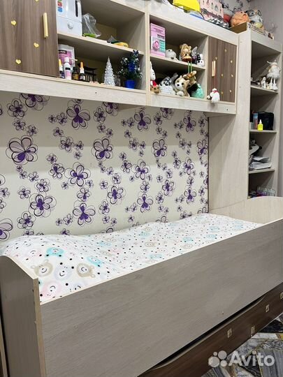 Детский мебельный гарнитур