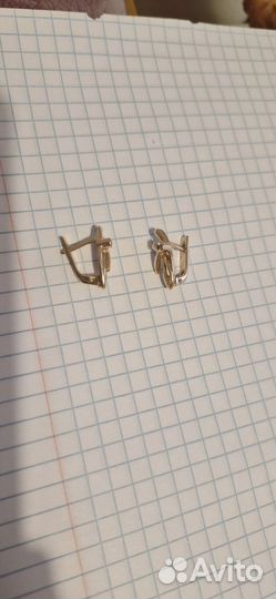 Золотые серьги с бриллиантами