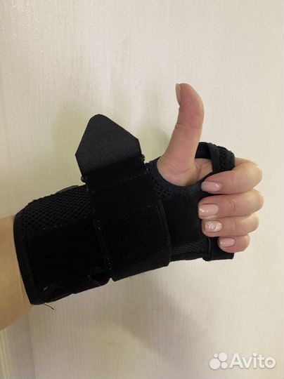 Бандаж компрессионный на лучезапястный сустав