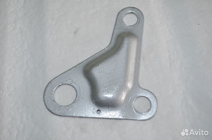 Кронштейн датчика манометра 8.10.750 мтлб