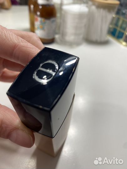 Тональный dior forever undercover 040