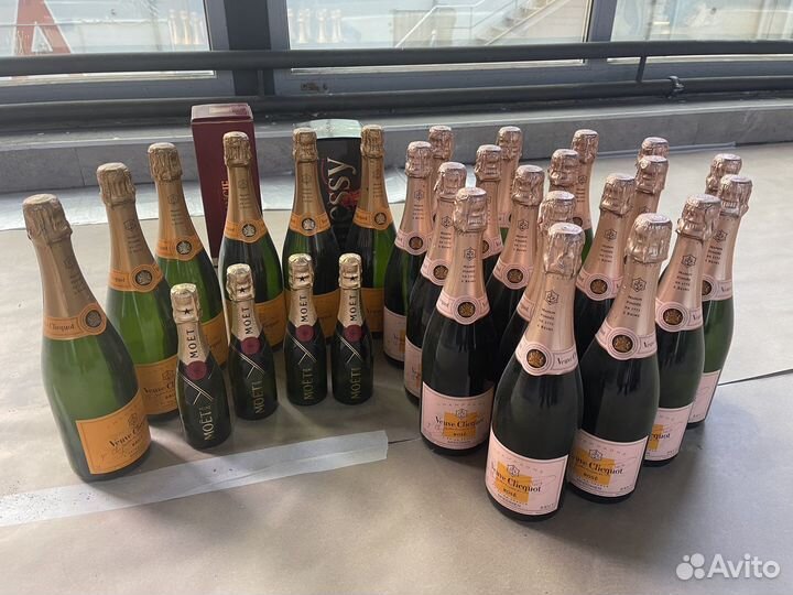 Муляж бутылок veuve cliecuot, moet, hennessy