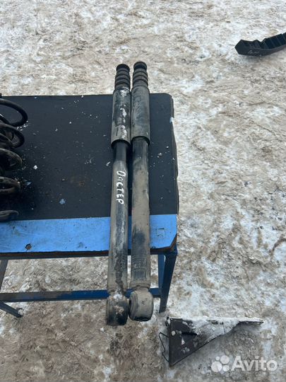 Задний амортизатор Renault duster 1